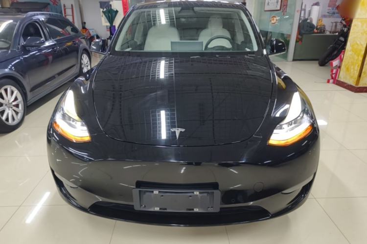 Used Tesla Model Y 2021 Standard Range Rear-Wheel Drive Version Front