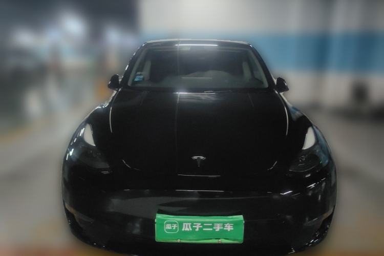 Used Tesla Model Y 2021 Long-Range All-Wheel-Drive Version Front
