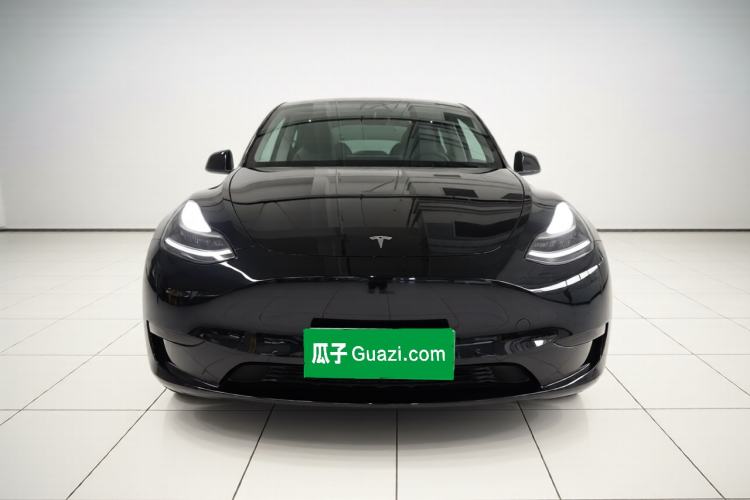 Used Tesla Model Y 2021 Long-Range All-Wheel-Drive Version Front