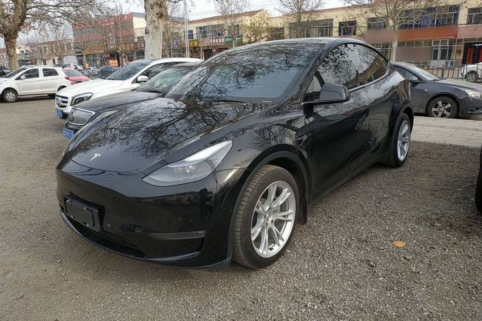 Used Tesla Model Y 2021 Standard Range Rear-Wheel Drive Version Front Left 45 Deg