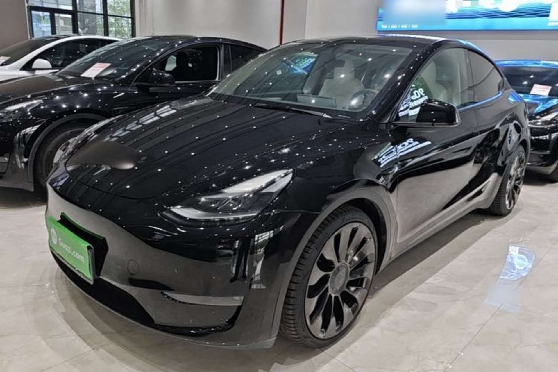 Used Tesla Model Y 2021 Performance High-Performance All-Wheel-Drive Version Front Left 45 Deg