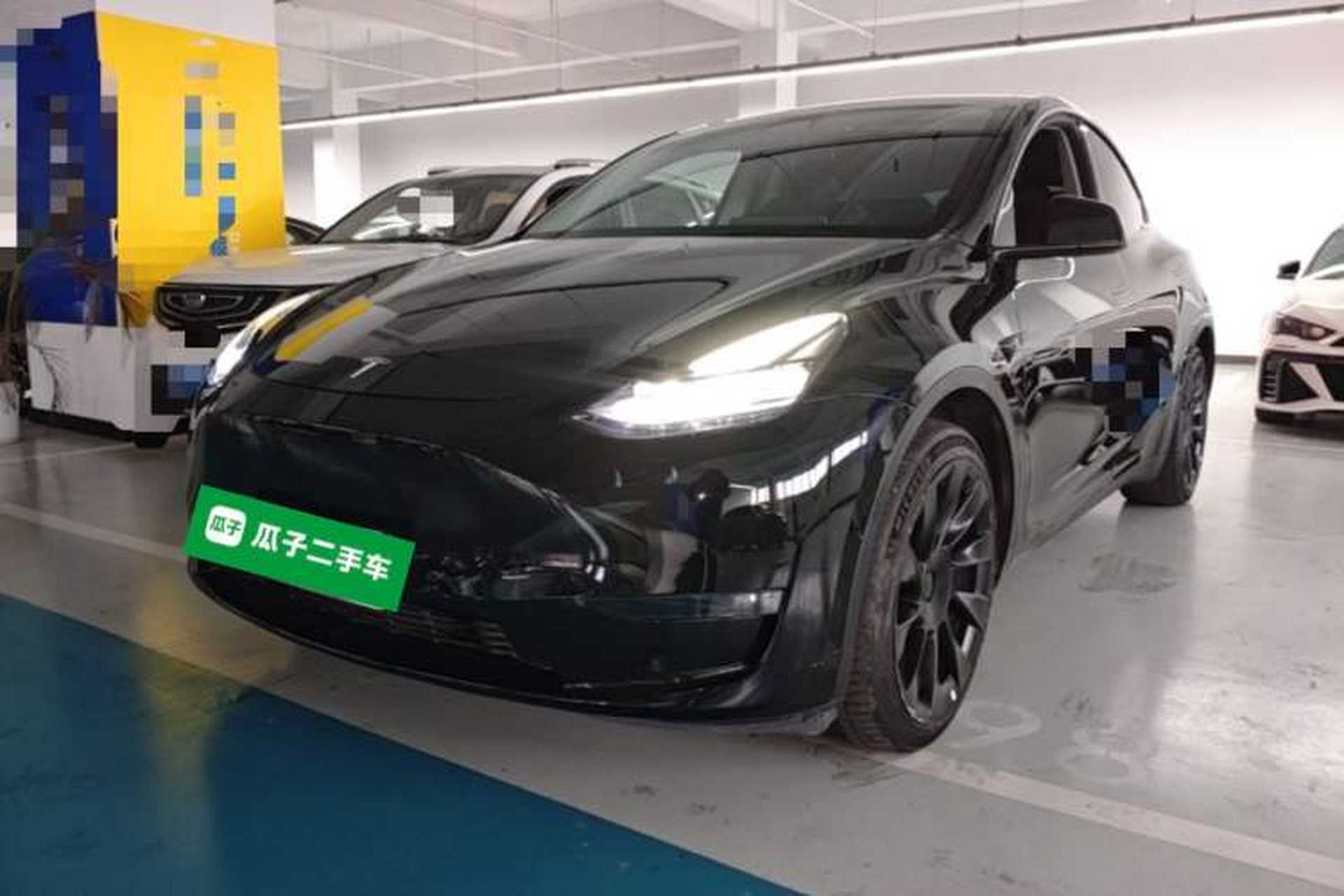 Used Tesla Model Y 2021 Long-Range All-Wheel-Drive Version Front Left 45 Deg