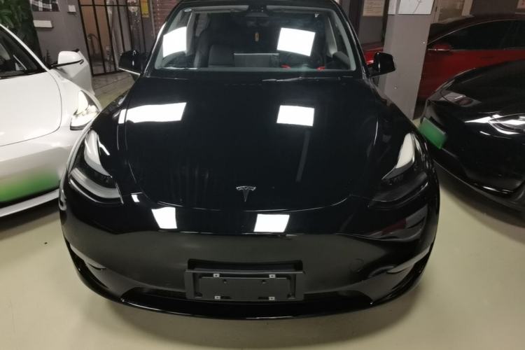 Used Tesla Model Y 2021 Long-Range All-Wheel-Drive Version 3D7 Front