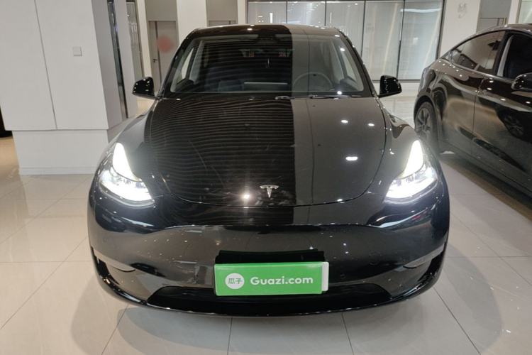Used Tesla Model Y 2021 Standard Range Rear-Wheel Drive Version Front