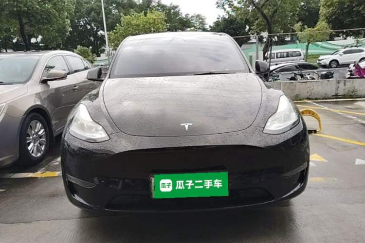 Used Tesla Model Y 2021 Standard Range Rear-Wheel Drive Version Front