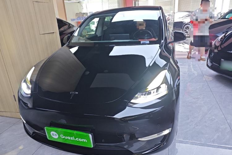 Used Tesla Model Y 2021 Long-Range All-Wheel-Drive Version Front
