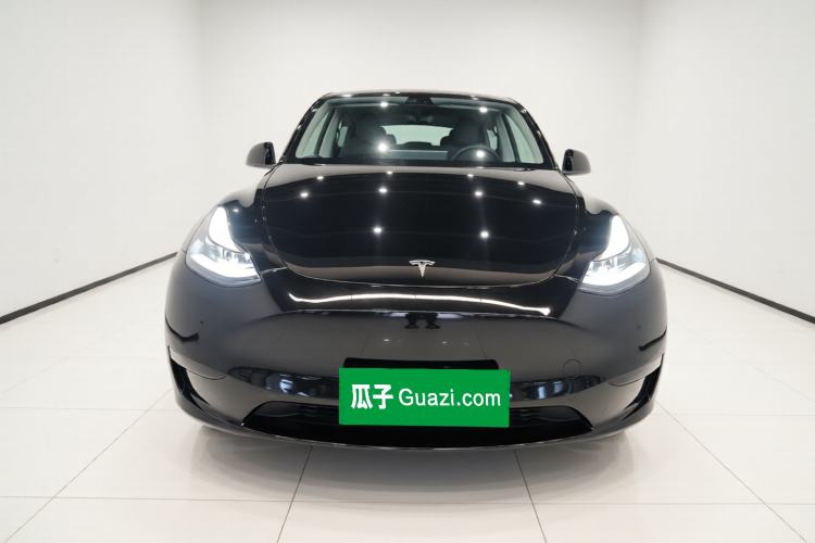 Used Tesla Model Y 2021 Long-Range All-Wheel-Drive Version Front