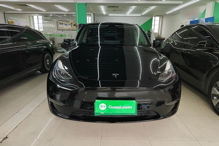 Used Tesla Model Y 2021 Standard Range Rear-Wheel Drive Version Front