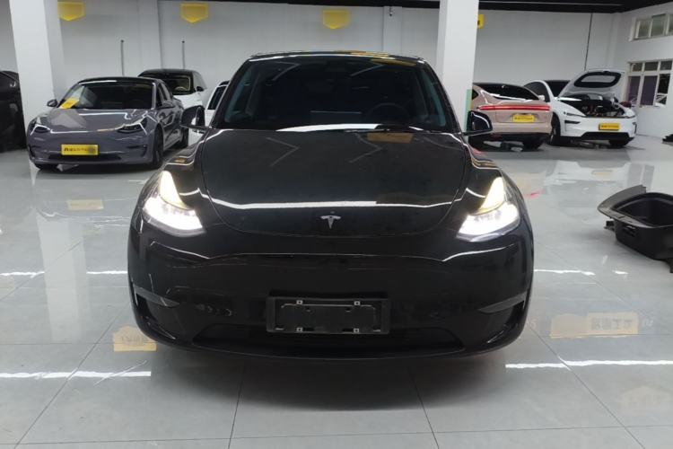 Used Tesla Model Y 2021 Standard Range Rear-Wheel Drive Version Front