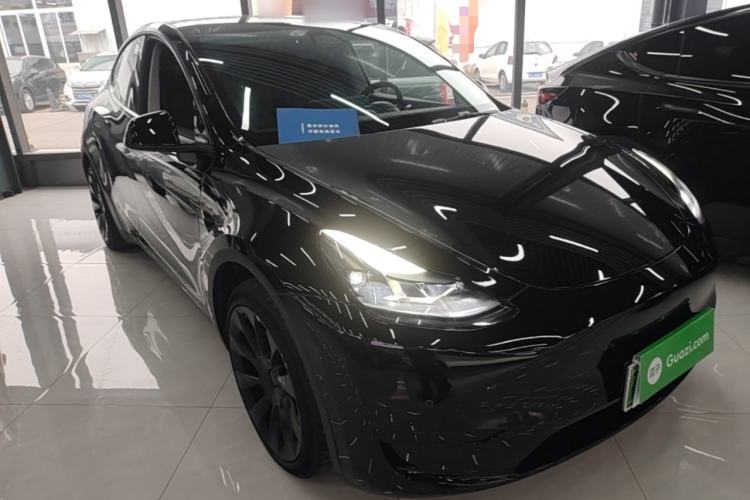 Used Tesla Model Y 2021 Standard Range Rear-Wheel Drive Version Front Right 45 Deg
