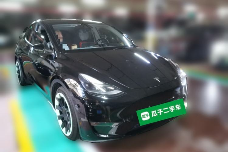 Used Tesla Model Y 2021 Standard Range Rear-Wheel Drive Version Front Right 45 Deg