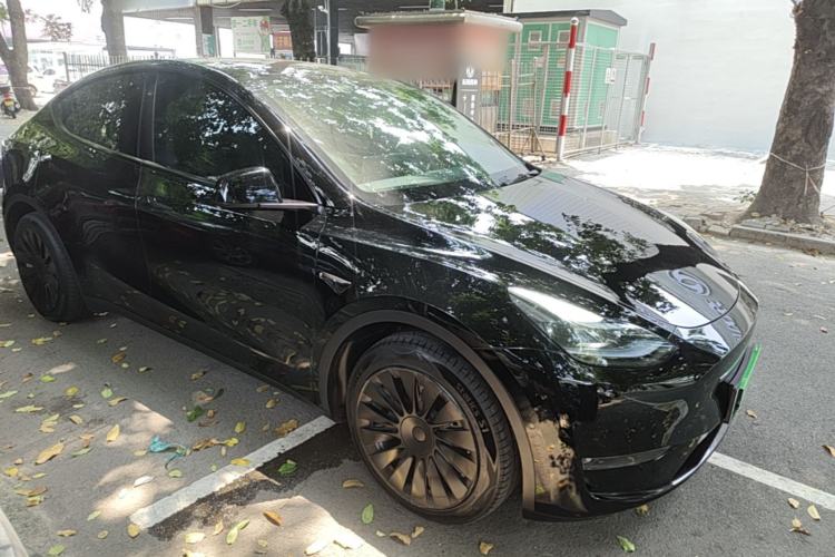 Used Tesla Model Y 2021 Standard Range Rear-Wheel Drive Version Front Right 45 Deg