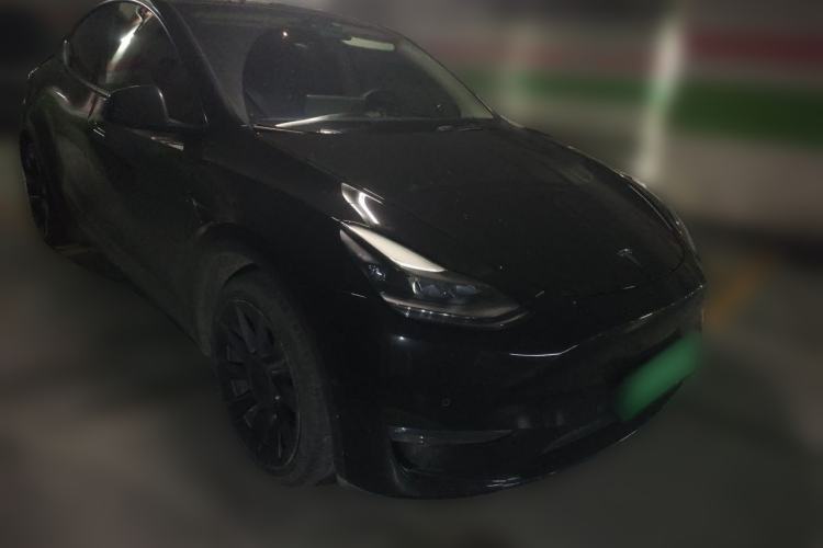 Used Tesla Model Y 2021 Standard Range Rear-Wheel Drive Version Front Right 45 Deg