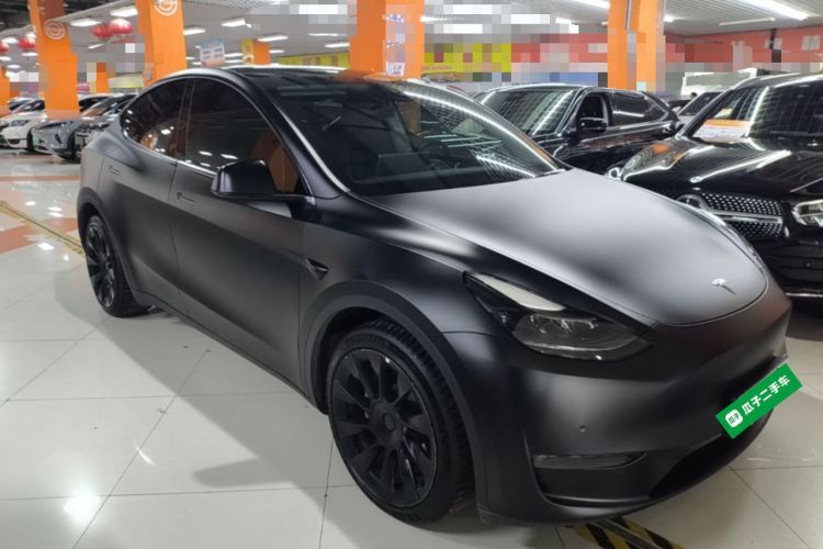 Used Tesla Model Y 2021 Long-Range All-Wheel-Drive Version Front Right 45 Deg