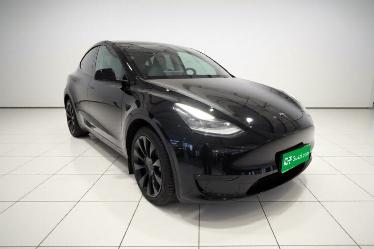 Used Tesla Model Y 2021 Standard Range Rear-Wheel Drive Version Front Right 45 Deg