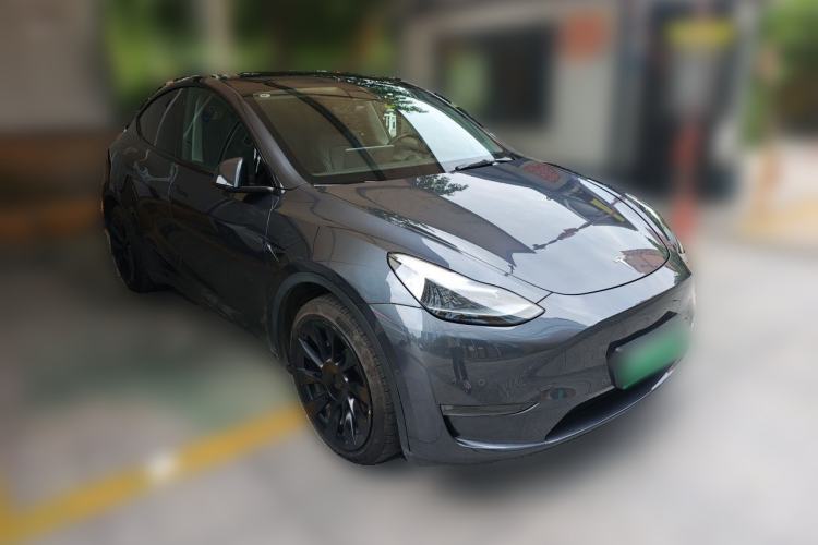 Used Tesla Model Y 2021 Long-Range All-Wheel-Drive Version 3D7 Front Right 45 Deg
