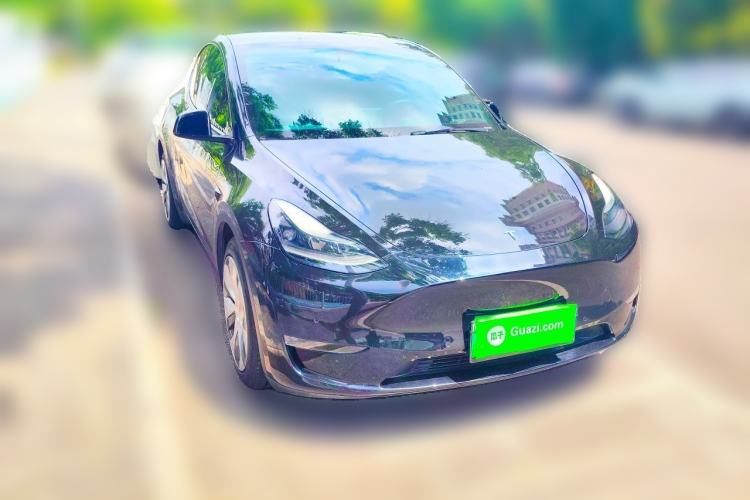 Used Tesla Model Y 2021 Standard Range Rear-Wheel Drive Version Front Right 45 Deg