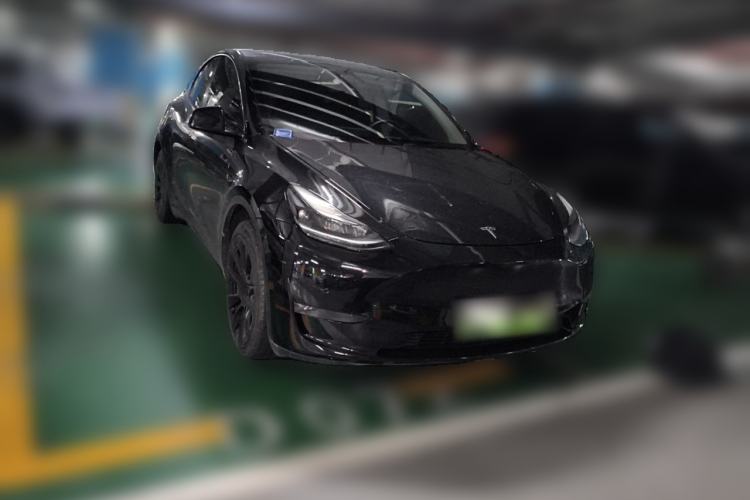 Used Tesla Model Y 2021 Standard Range Rear-Wheel Drive Version Front Right 45 Deg