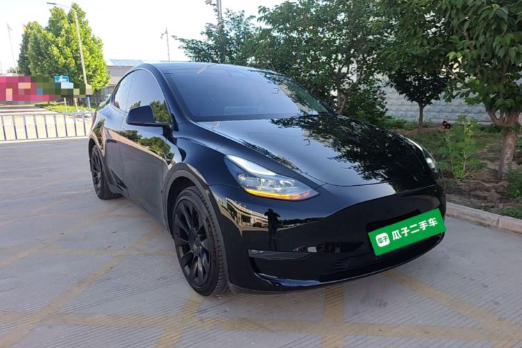 Used Tesla Model Y 2021 Standard Range Rear-Wheel Drive Version Front Right 45 Deg