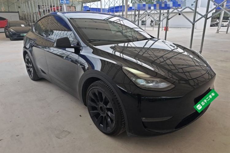 Used Tesla Model Y 2021 Standard Range Rear-Wheel Drive Version Front Right 45 Deg