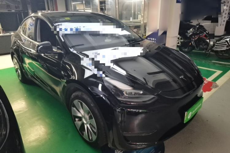 Used Tesla Model Y 2021 Standard Range Rear-Wheel Drive Version Front Right 45 Deg