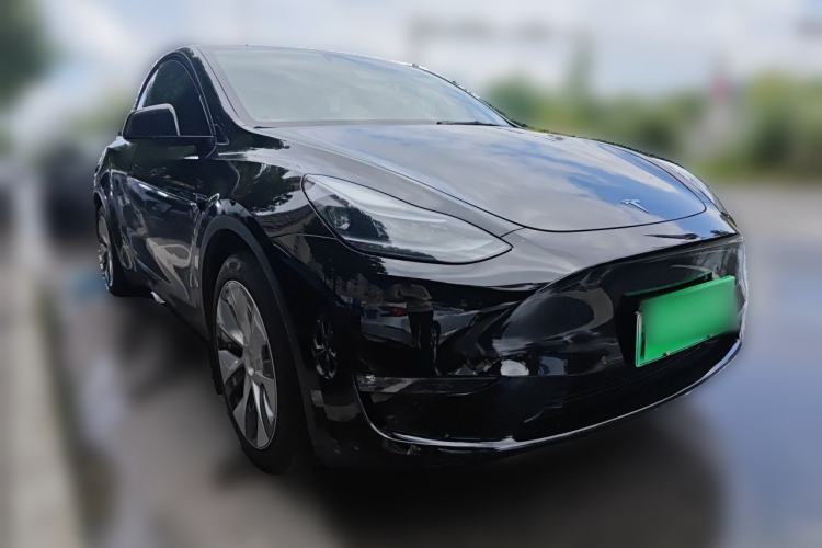 Used Tesla Model Y 2021 Standard Range Rear-Wheel Drive Version Front Right 45 Deg