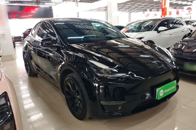 Used Tesla Model Y 2021 Standard Range Rear-Wheel Drive Version Front Right 45 Deg