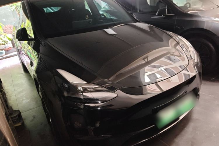 Used Tesla Model Y 2021 Standard Range Rear-Wheel Drive Version Front Right 45 Deg
