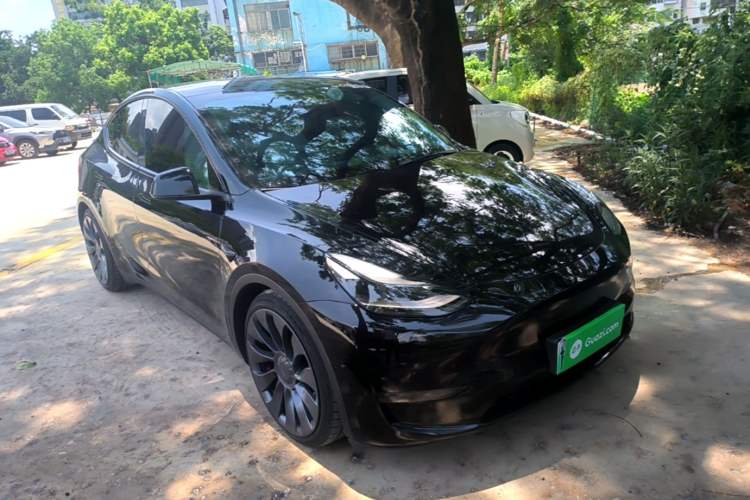 Used Tesla Model Y 2021 Performance High-Performance All-Wheel-Drive Version Front Right 45 Deg