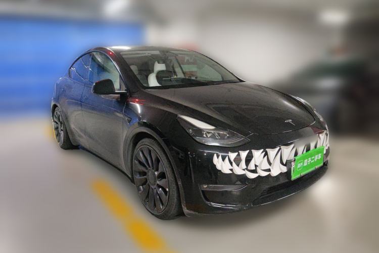 Used Tesla Model Y 2021 Performance High-Performance All-Wheel-Drive Version Front Right 45 Deg