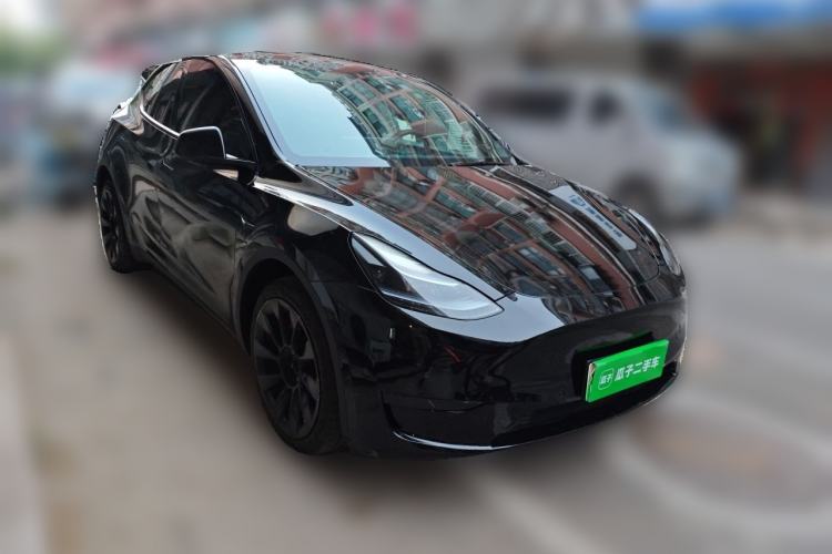 Used Tesla Model Y 2021 Standard Range Rear-Wheel Drive Version Front Right 45 Deg