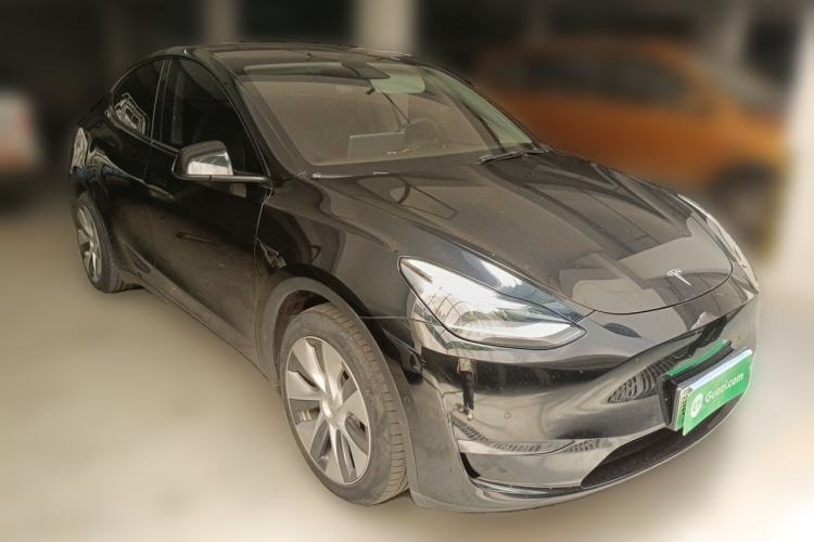 Used Tesla Model Y 2021 Standard Range Rear-Wheel Drive Version Front Right 45 Deg