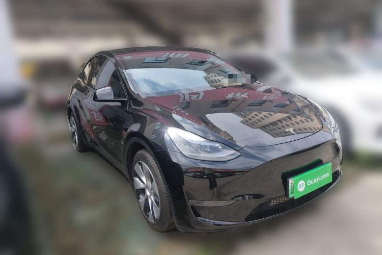 Used Tesla Model Y 2021 Standard Range Rear-Wheel Drive Version Front Right 45 Deg