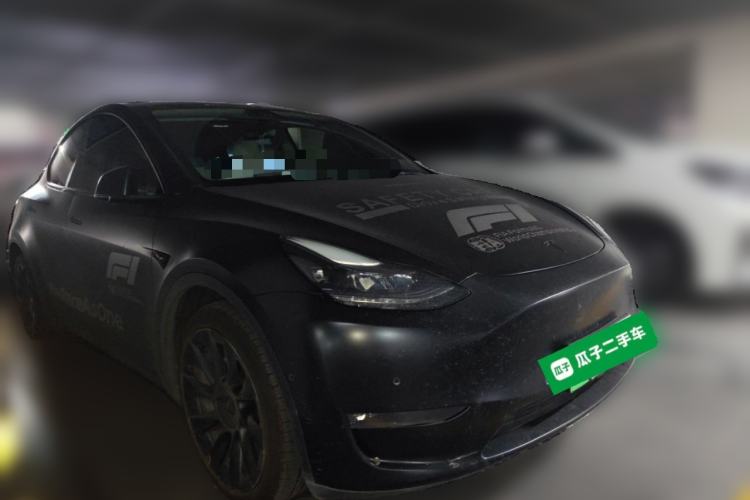 Used Tesla Model Y 2021 Long-Range All-Wheel-Drive Version 3D7 Front Right 45 Deg