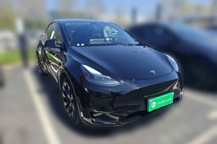 Used Tesla Model Y 2021 Standard Range Rear-Wheel Drive Version Front Right 45 Deg