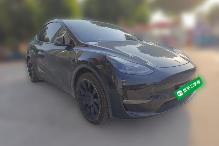 Used Tesla Model Y 2021 Standard Range Rear-Wheel Drive Version Front Right 45 Deg
