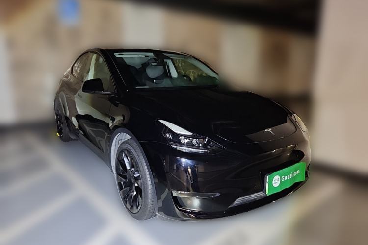 Used Tesla Model Y 2021 Long-Range All-Wheel-Drive Version 3D7 Front Right 45 Deg