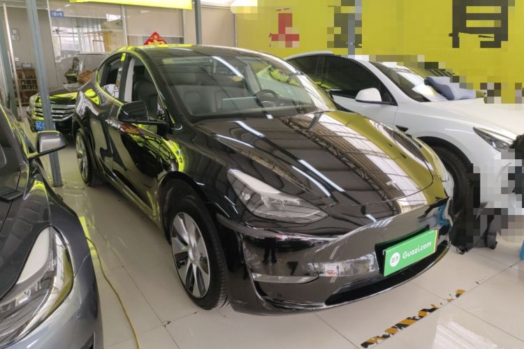Used Tesla Model Y 2021 Standard Range Rear-Wheel Drive Version Front Right 45 Deg