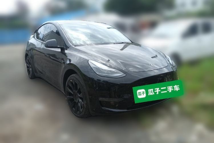 Used Tesla Model Y 2021 Standard Range Rear-Wheel Drive Version Front Right 45 Deg