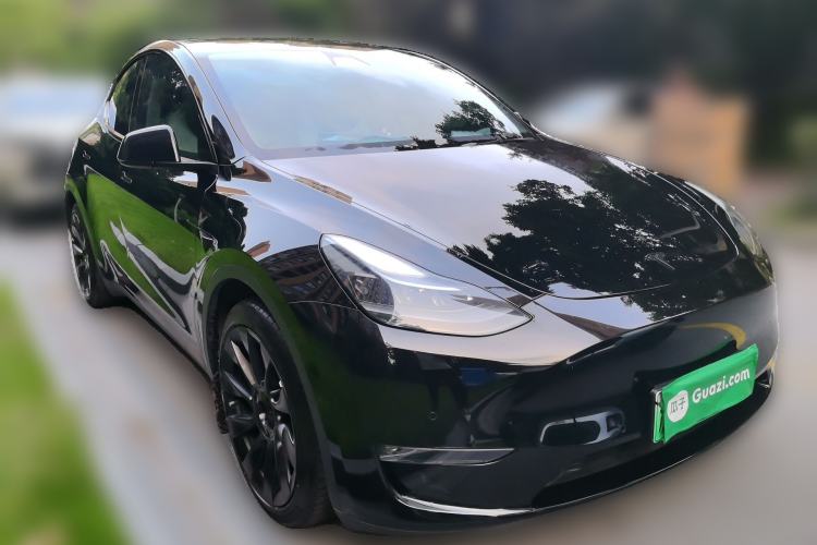 Used Tesla Model Y 2021 Long-Range All-Wheel-Drive Version 3D7 Front Right 45 Deg