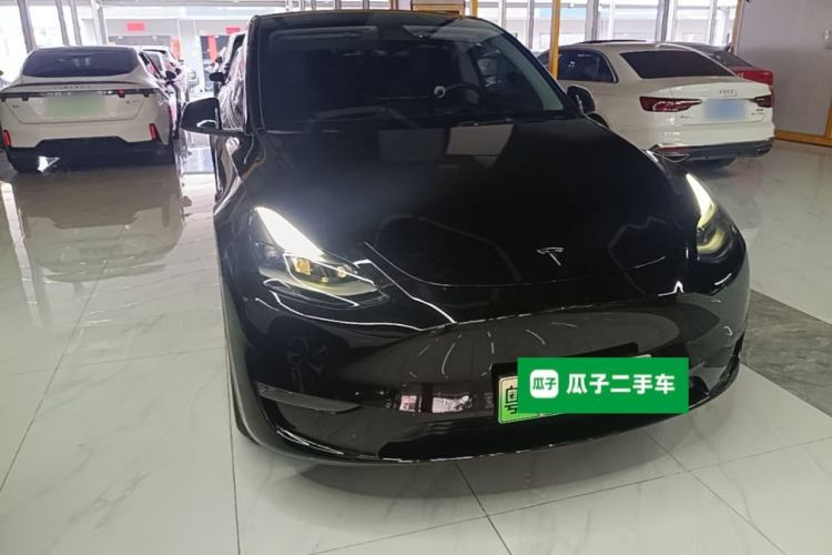 Used Tesla Model Y 2021 Long-Range All-Wheel-Drive Version 3D7 Front Right 45 Deg