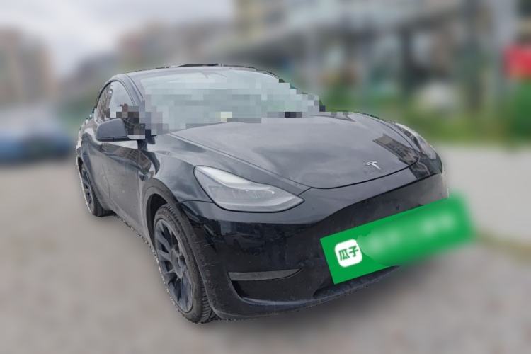Used Tesla Model Y 2021 Standard Range Rear-Wheel Drive Version Front Right 45 Deg