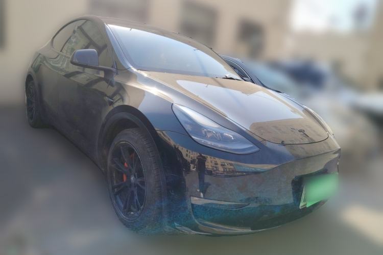 Used Tesla Model Y 2021 Standard Range Rear-Wheel Drive Version Front Right 45 Deg