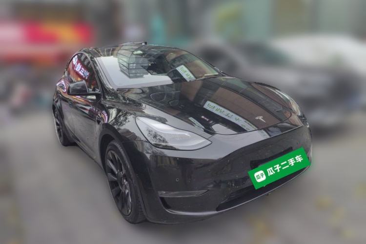 Used Tesla Model Y 2021 Standard Range Rear-Wheel Drive Version Front Right 45 Deg