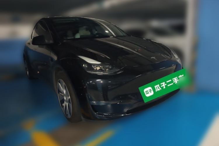 Used Tesla Model Y 2021 Standard Range Rear-Wheel Drive Version Front Right 45 Deg
