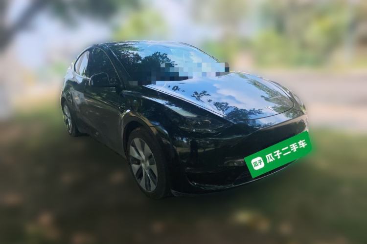 Used Tesla Model Y 2021 Standard Range Rear-Wheel Drive Version Front Right 45 Deg