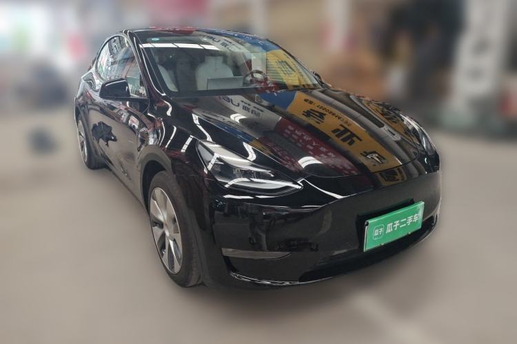 Used Tesla Model Y 2021 Standard Range Rear-Wheel Drive Version Front Right 45 Deg