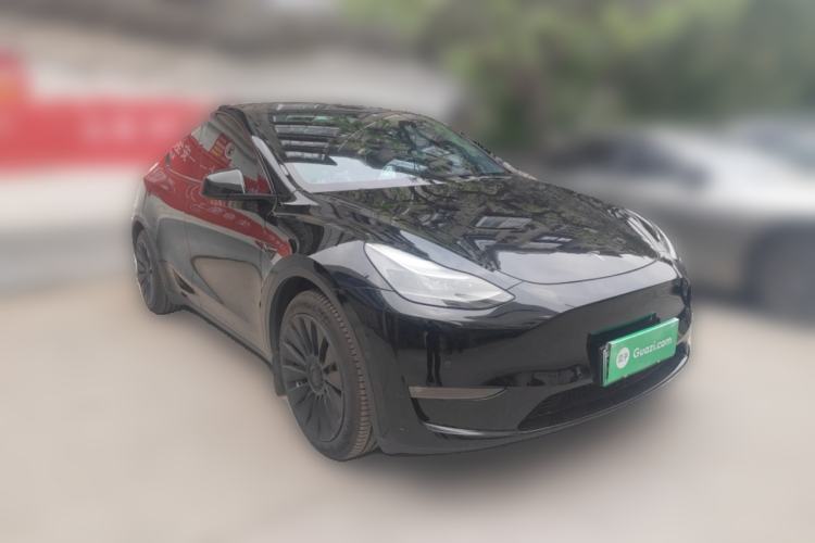 Used Tesla Model Y 2021 Standard Range Rear-Wheel Drive Version Front Right 45 Deg