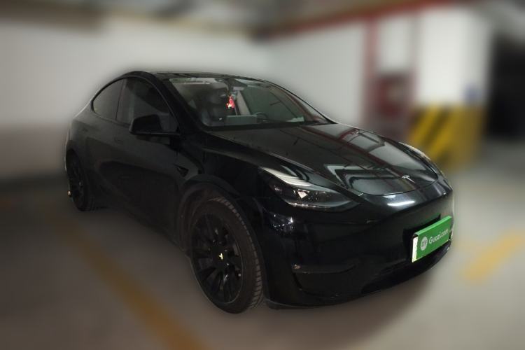 Used Tesla Model Y 2021 Standard Range Rear-Wheel Drive Version Front Right 45 Deg