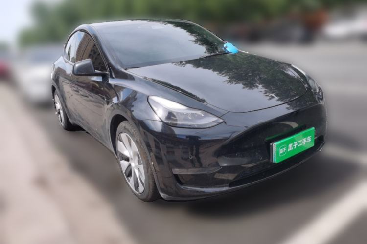 Used Tesla Model Y 2021 Standard Range Rear-Wheel Drive Version Front Right 45 Deg